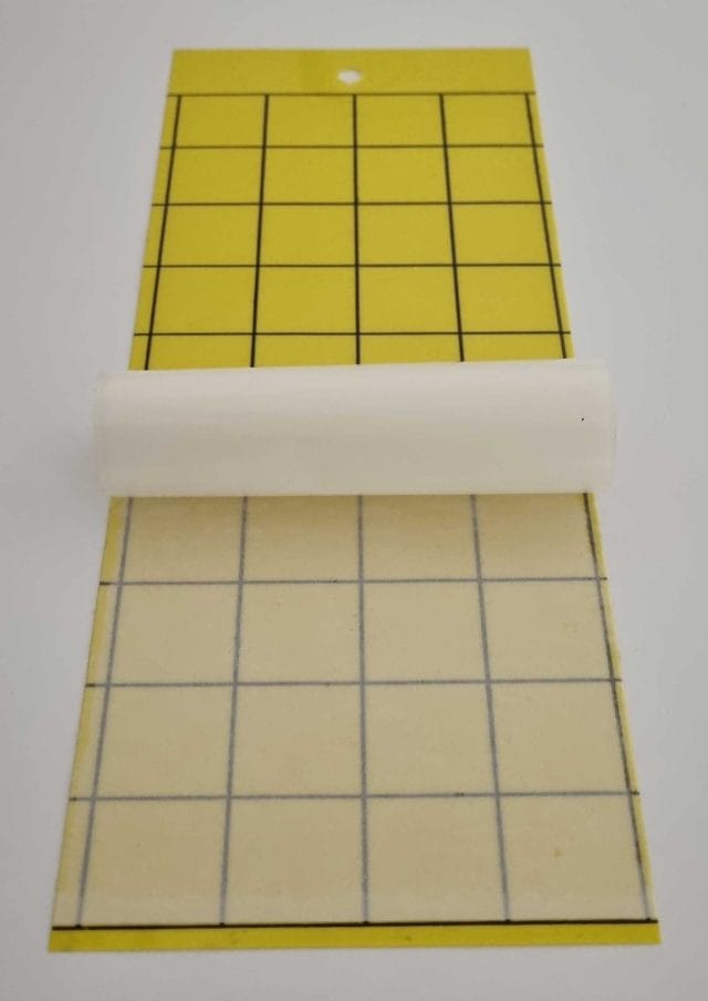 Yellow sticky card  20 cm x 40 cm